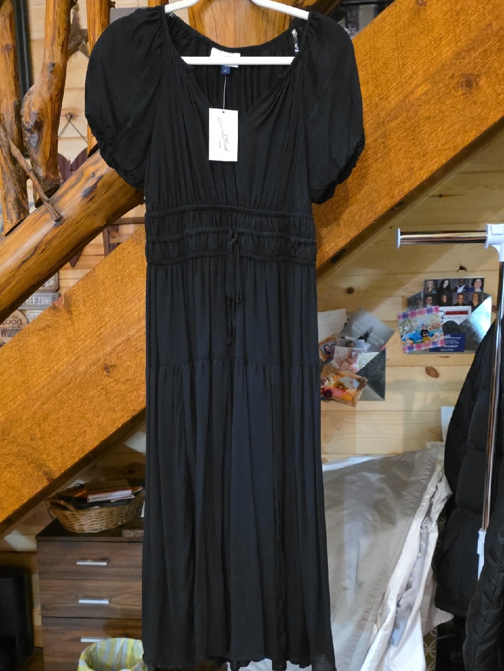 Universal Thread Black V-Neck Maxi Dress with Puff Sleeves